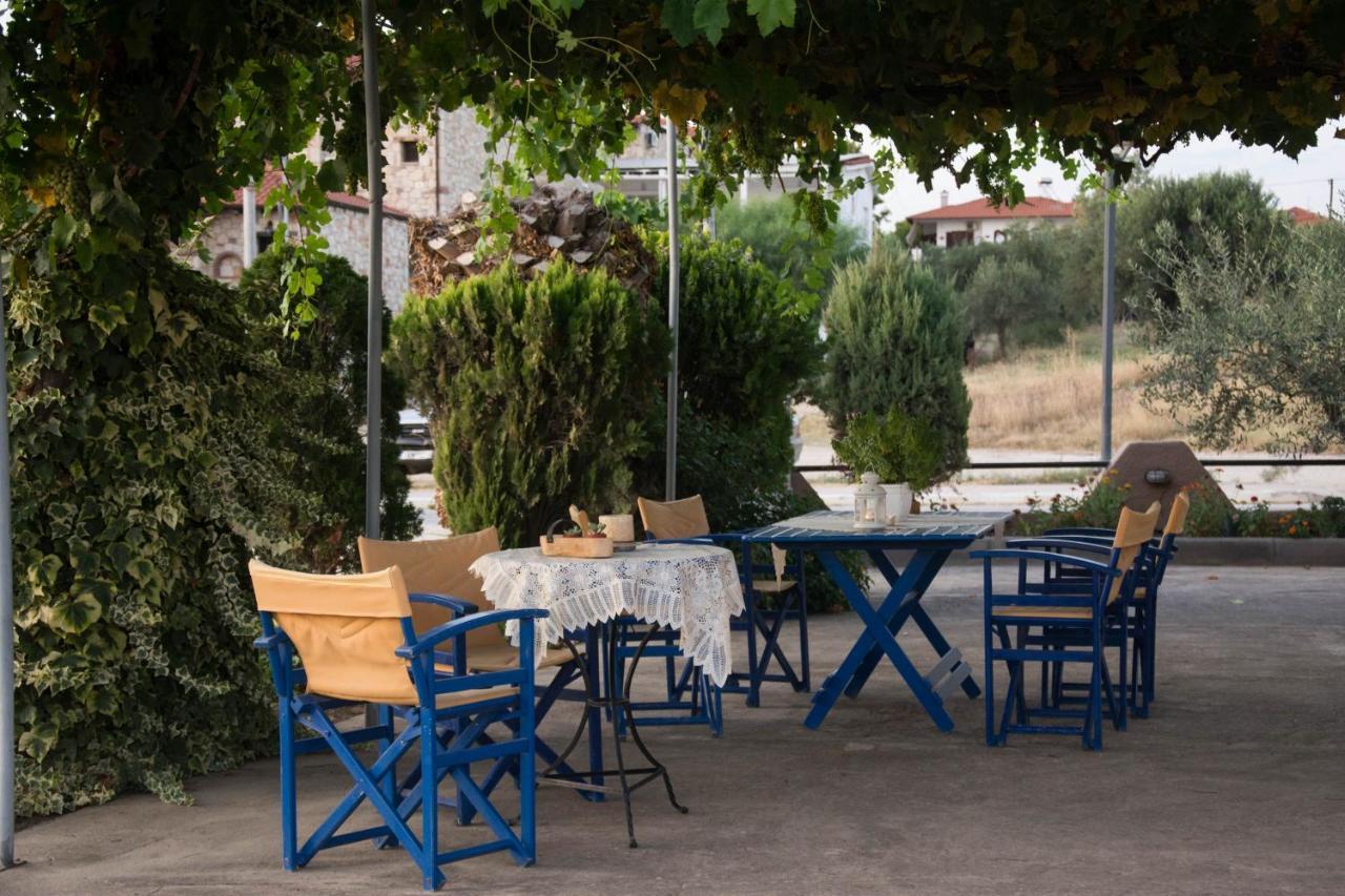 פסאקודיה Palm Tree Apartments מראה חיצוני תמונה