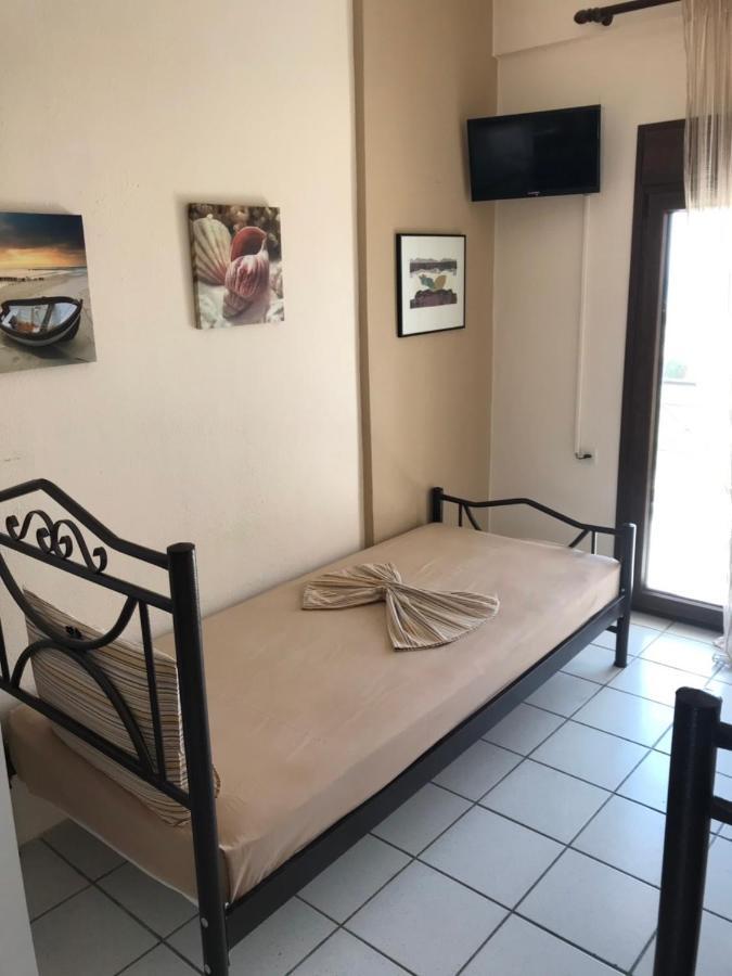 פסאקודיה Palm Tree Apartments מראה חיצוני תמונה